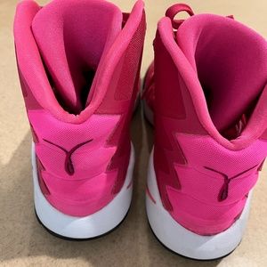 Nike Mens 8.5 Pink Basketball Shoes